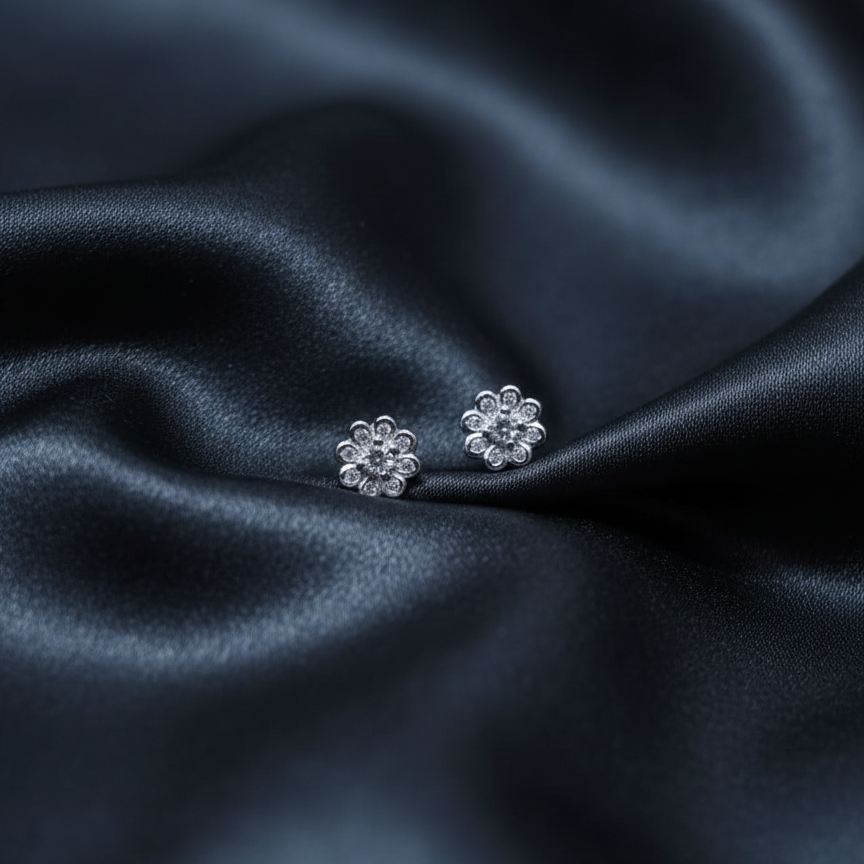 Cosmos Flower Stud | Silver 925 | Rhodium Polish