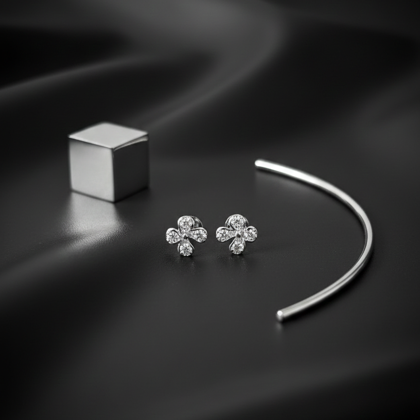 Blooming Flower Stud | Silver 925 | Rhodium Polish